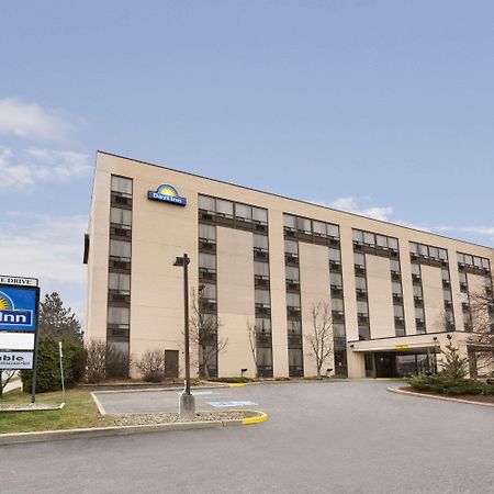 Days Inn By Wyndham Ottawa West Exterior foto