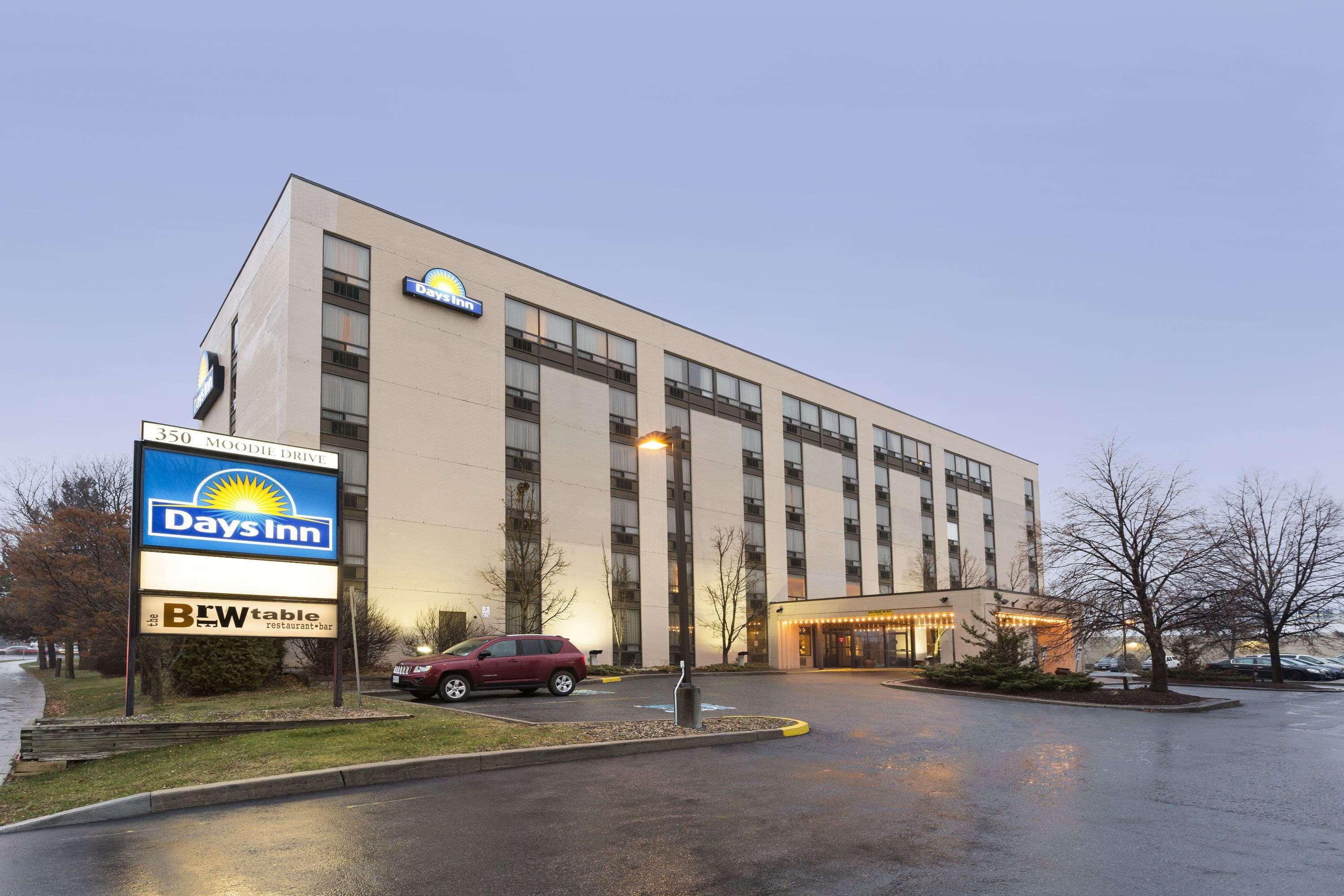 Days Inn By Wyndham Ottawa West Exterior foto